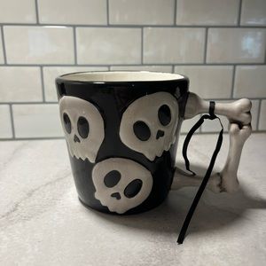 Skeleton mug